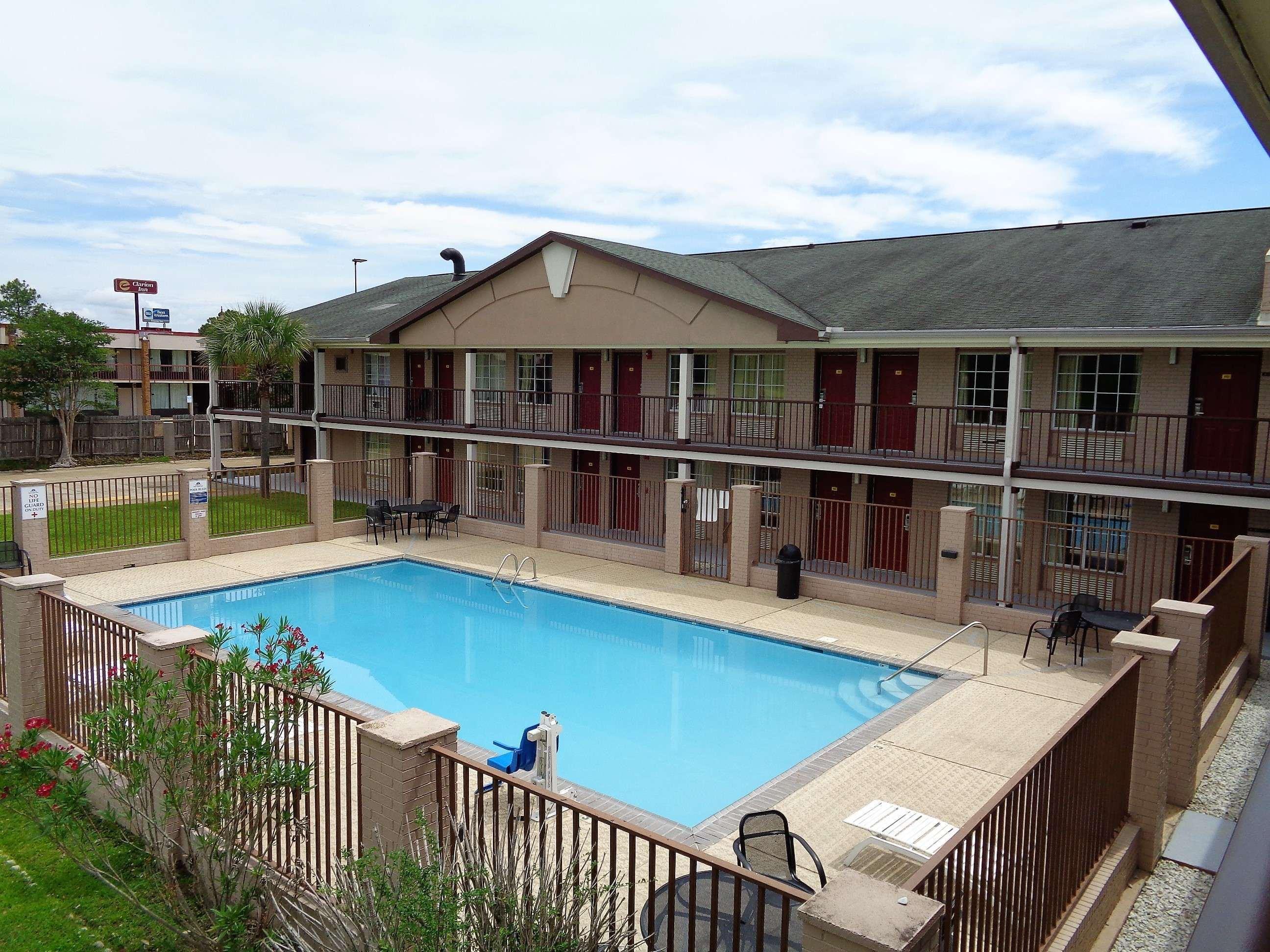 Super 8 By Wyndham Gulfport Biloxi Airport Motel Ngoại thất bức ảnh