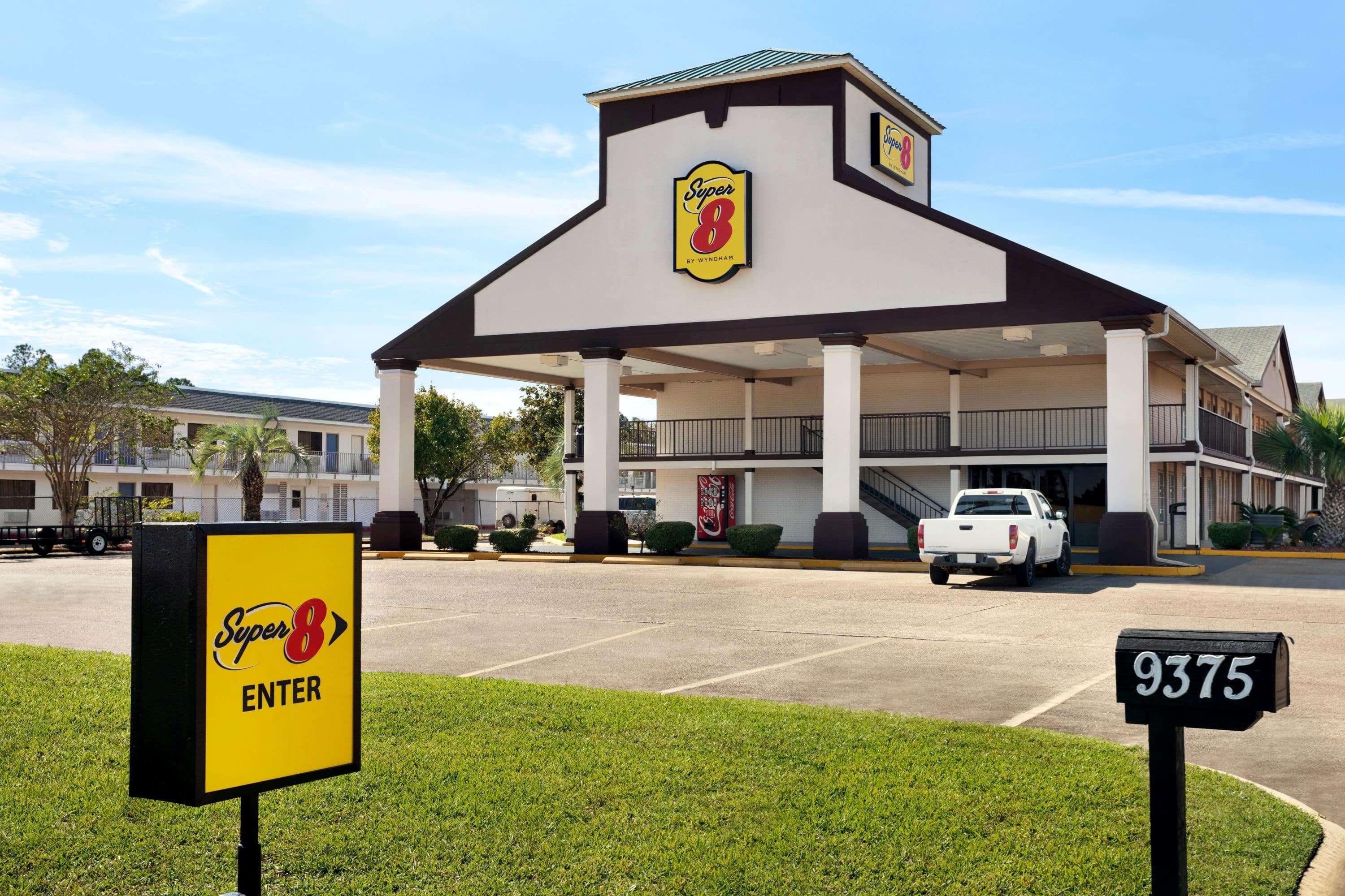 Super 8 By Wyndham Gulfport Biloxi Airport Motel Ngoại thất bức ảnh