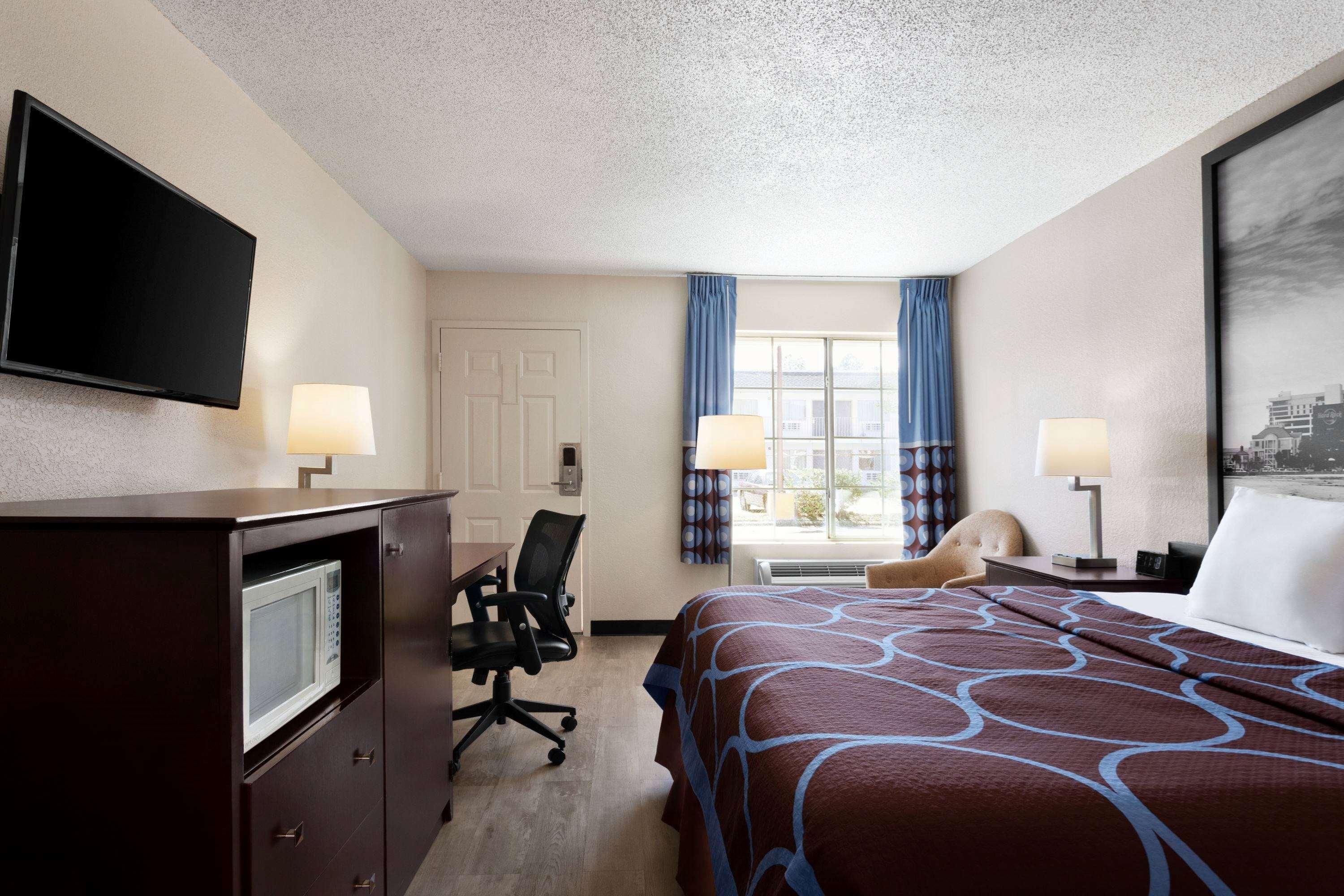 Super 8 By Wyndham Gulfport Biloxi Airport Motel Ngoại thất bức ảnh